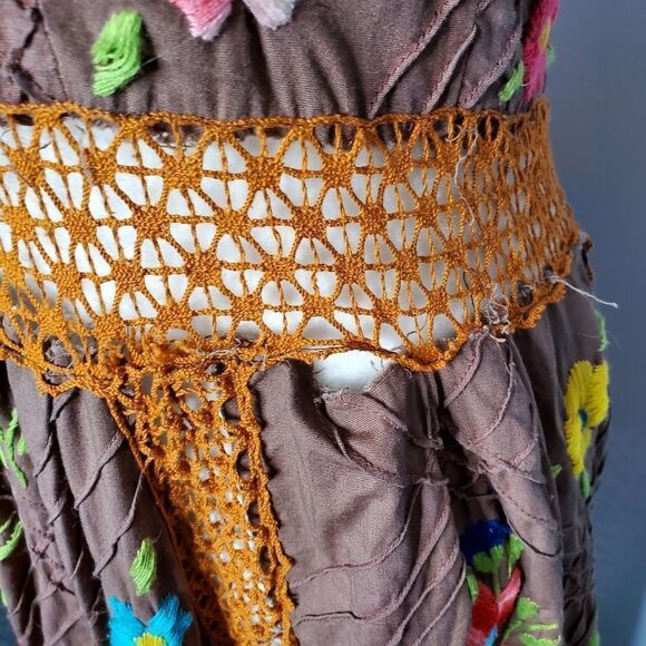 VINTAGE 70s dress‎ brown crochet embroidered bell sleeve maxi cottagecore M - Picture 5 of 10
